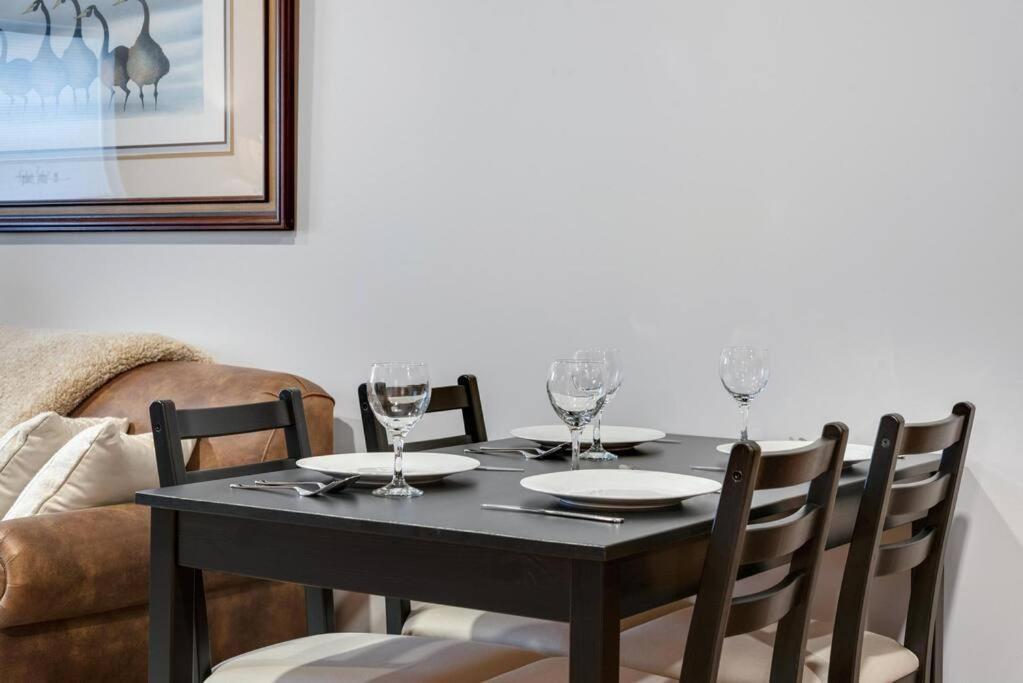Hickory Suite - Main Street Lodge In Берлин Экстерьер фото