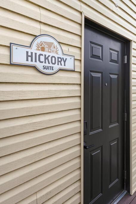 Hickory Suite - Main Street Lodge In Берлин Экстерьер фото
